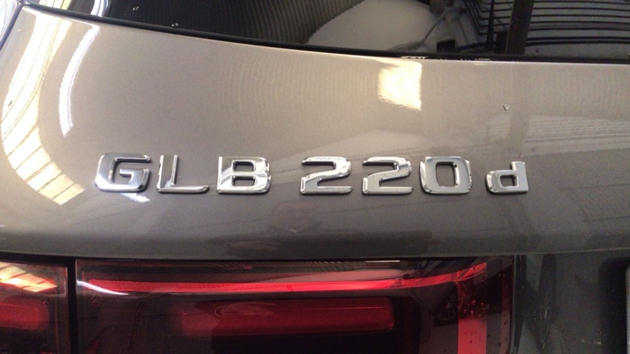 mercedes-glb-glb-220-d-4matic-imagen-11