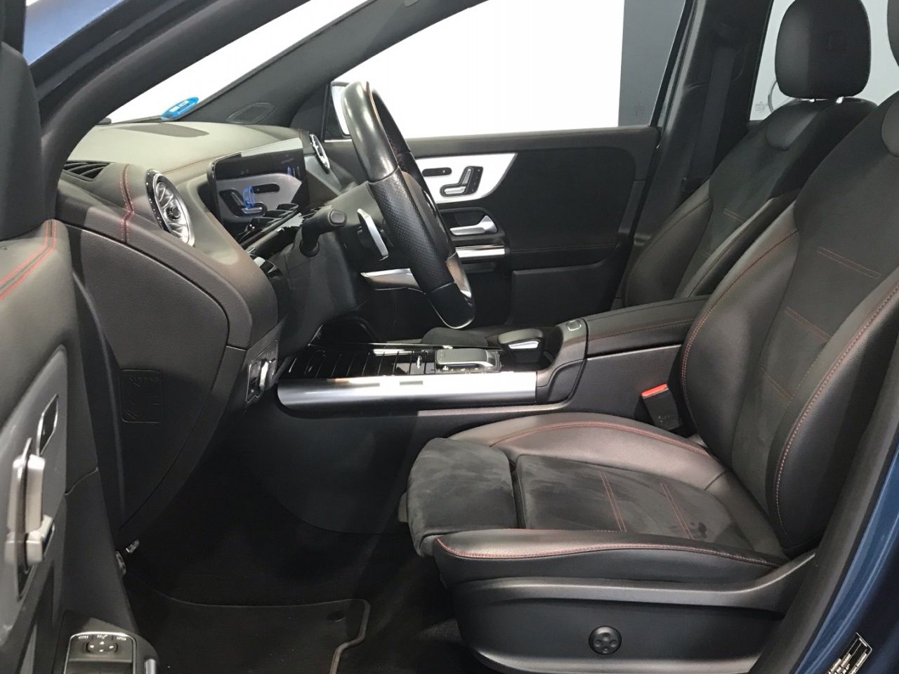 mercedes-eqa-eqa-300-4matic-imagen-6