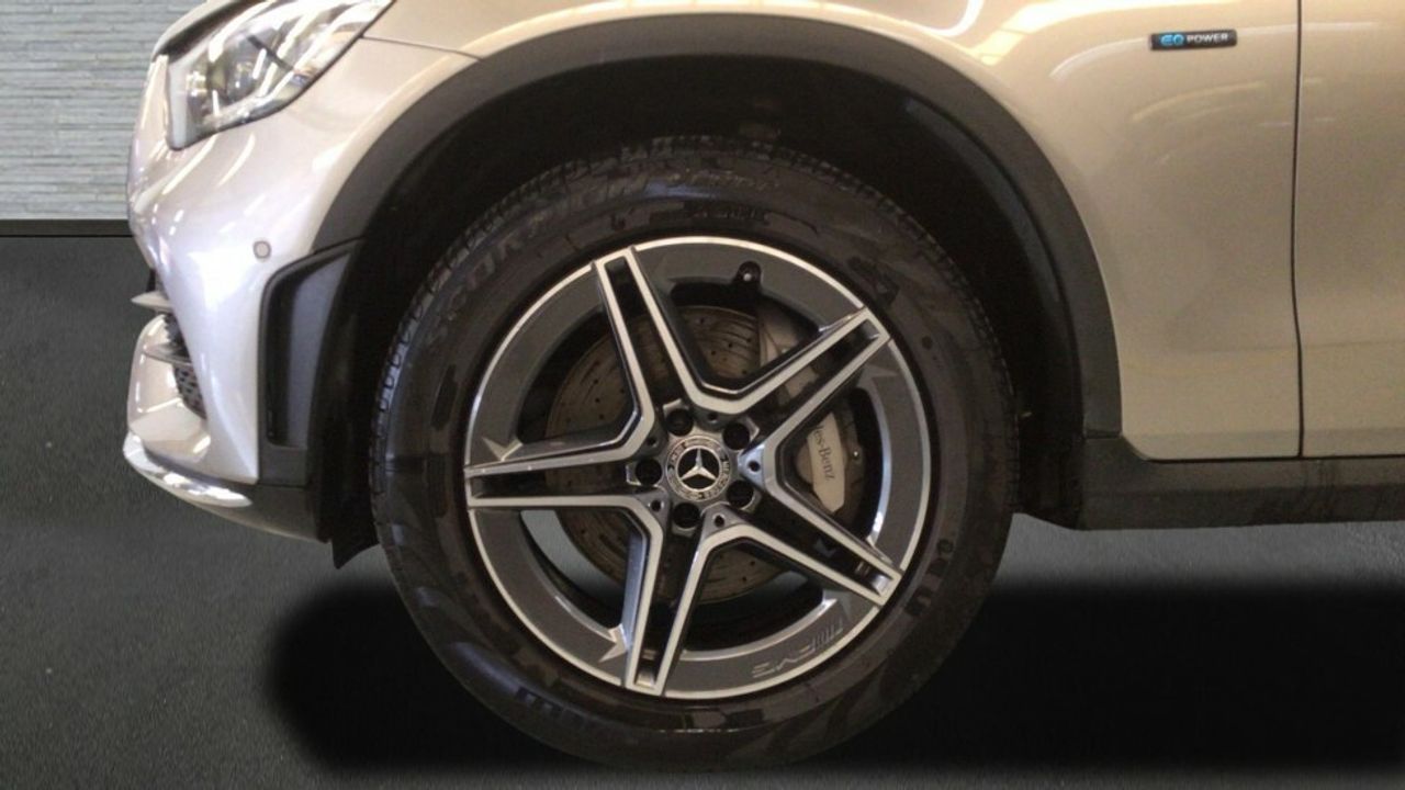 mercedes-benz-clase-glc-300-de-4matic-amg-line-euro-6d-imagen-4