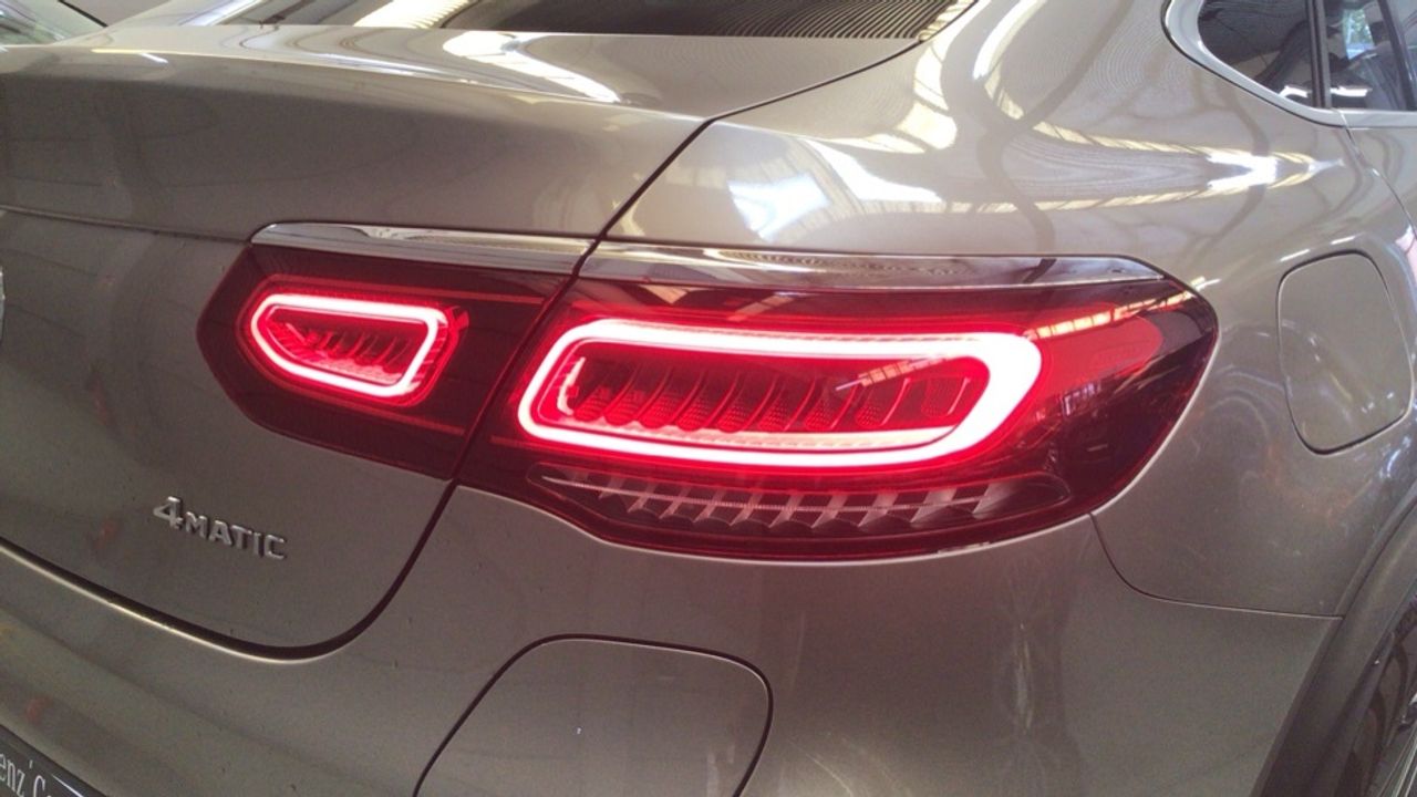 mercedes-benz-clase-glc-300-de-4matic-amg-line-euro-6d-imagen-13