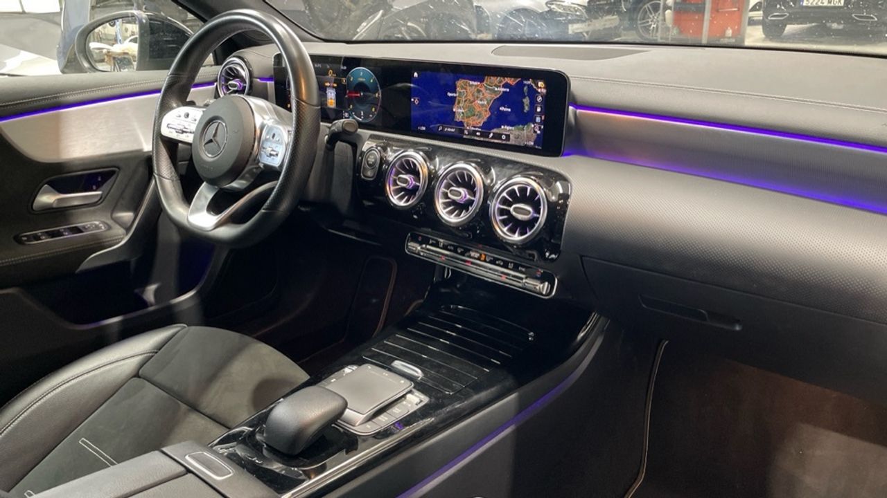 mercedes-clase-a-a-180-d-imagen-9