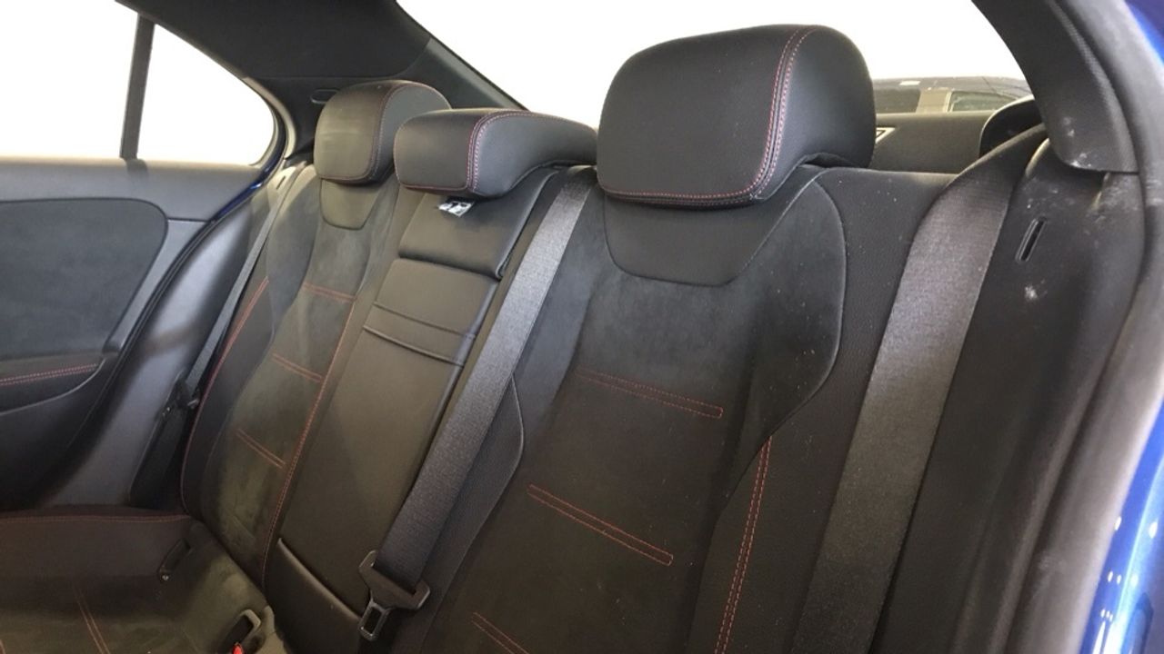 mercedes-clase-a-a-200-d-sedan-imagen-10