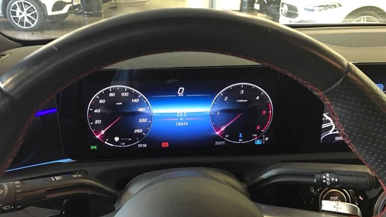 mercedes-clase-a-a-200-d-sedan-imagen-13