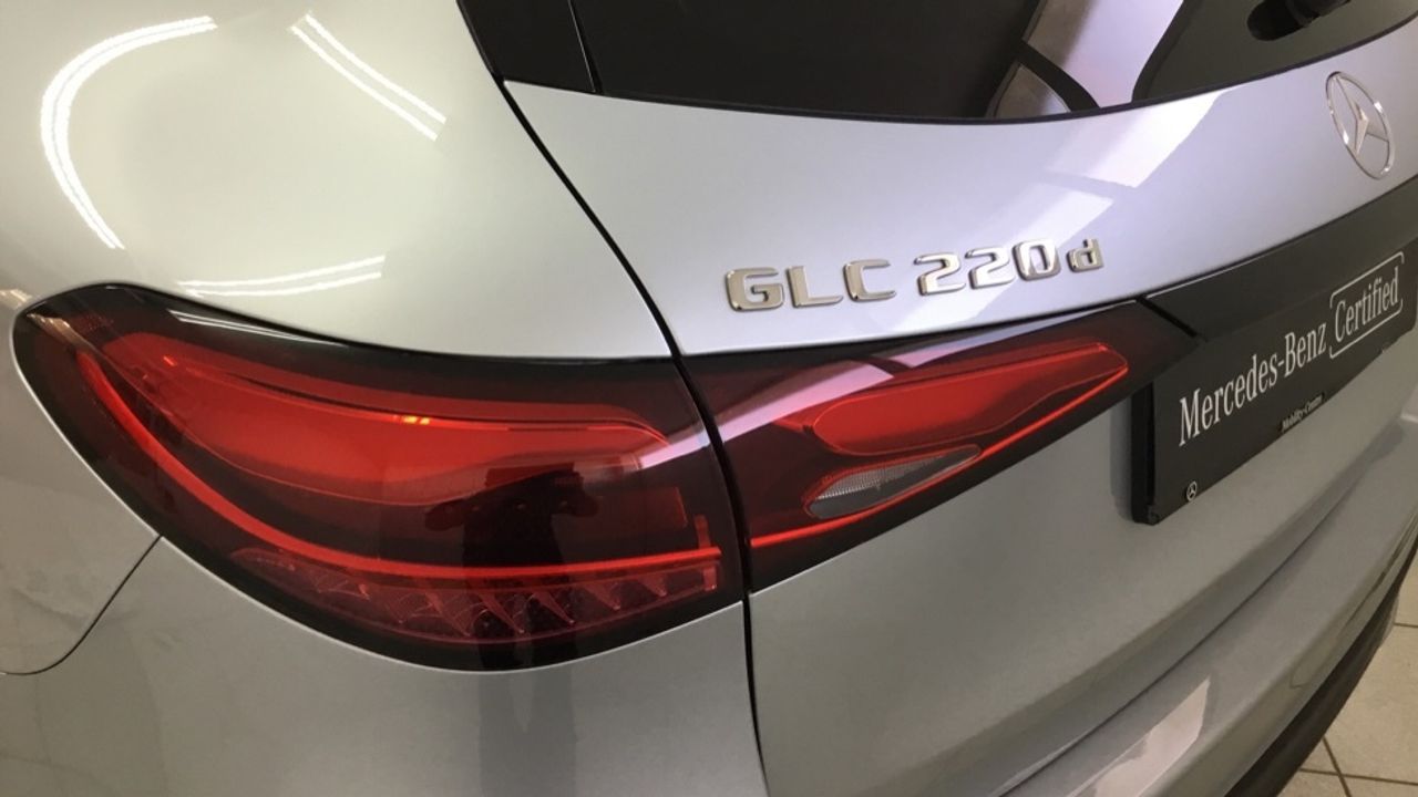mercedes-benz-clase-glc-220-d-4matic-amg-line-imagen-20