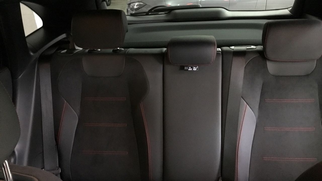 mercedes-gla-gla-250e-imagen-10