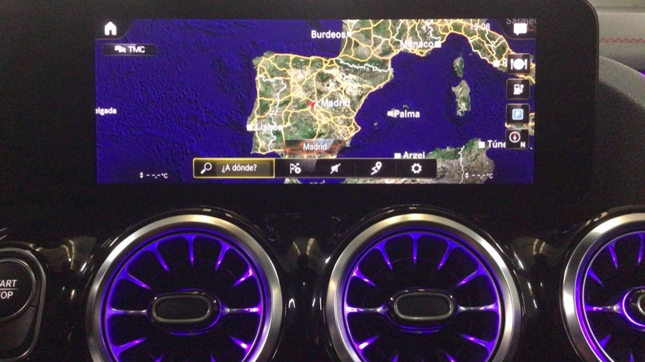 mercedes-eqa-250+-+-amg-line-imagen-20