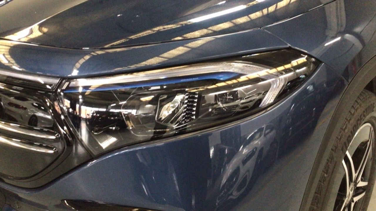 mercedes-eqa-250+-+-amg-line-imagen-14
