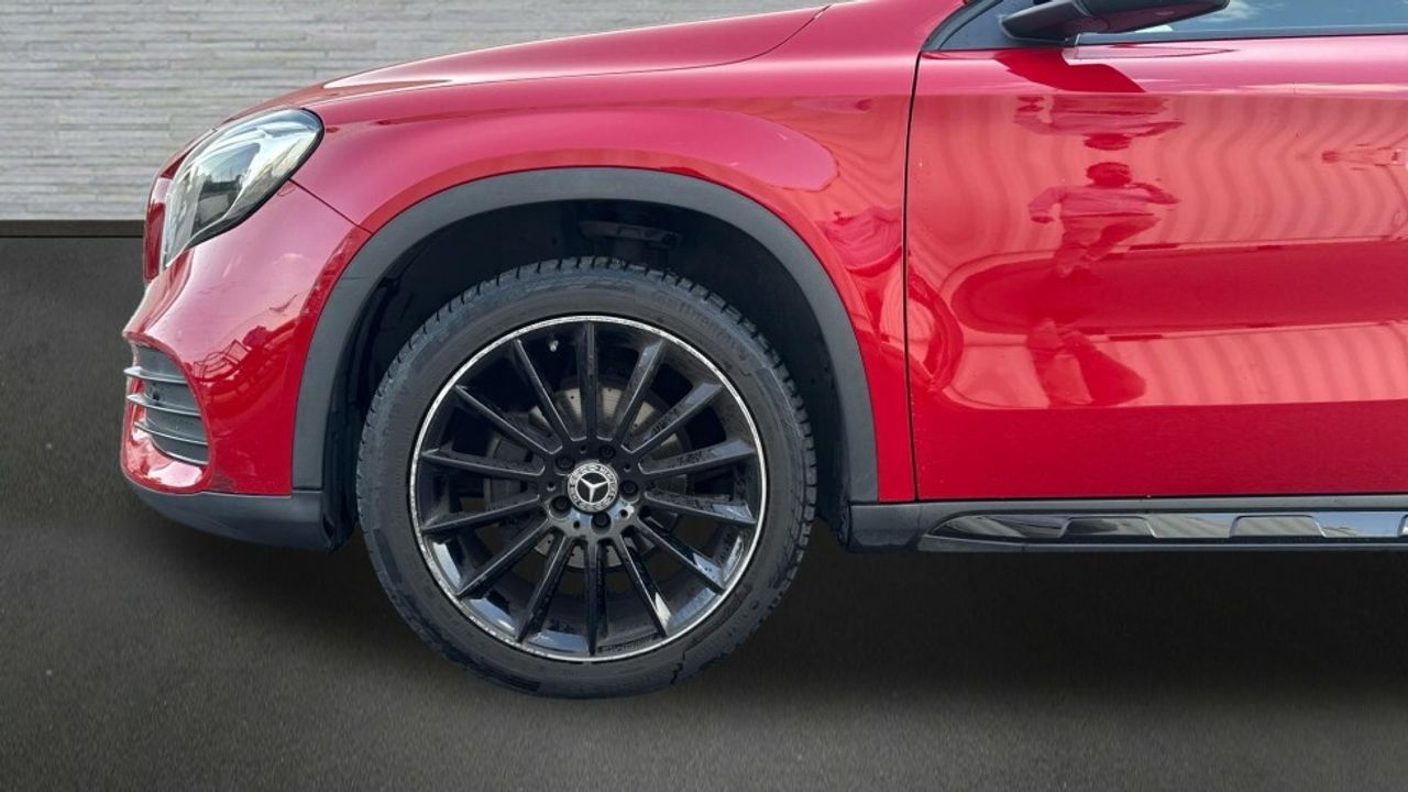 mercedes-benz-clase-gla-200-cdi-d-amg-line-imagen-4