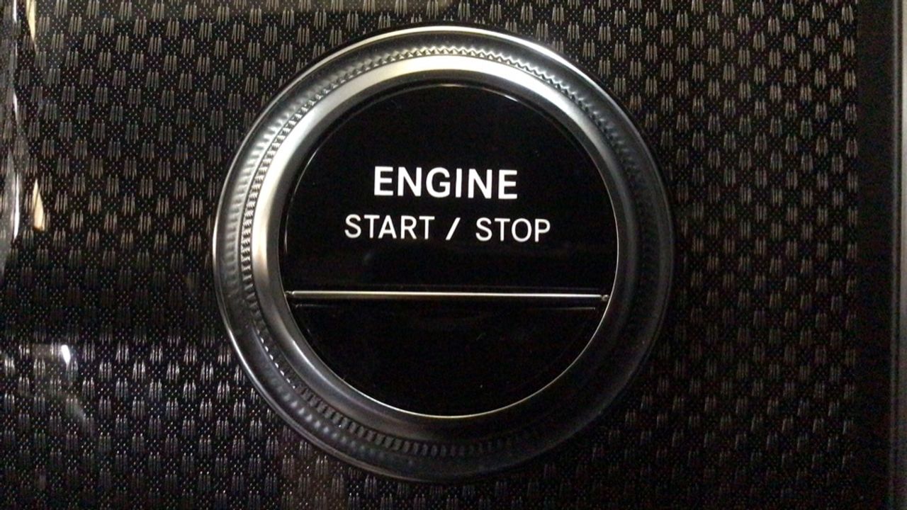 mercedes-glc-glc-300-e-4matic-imagen-21