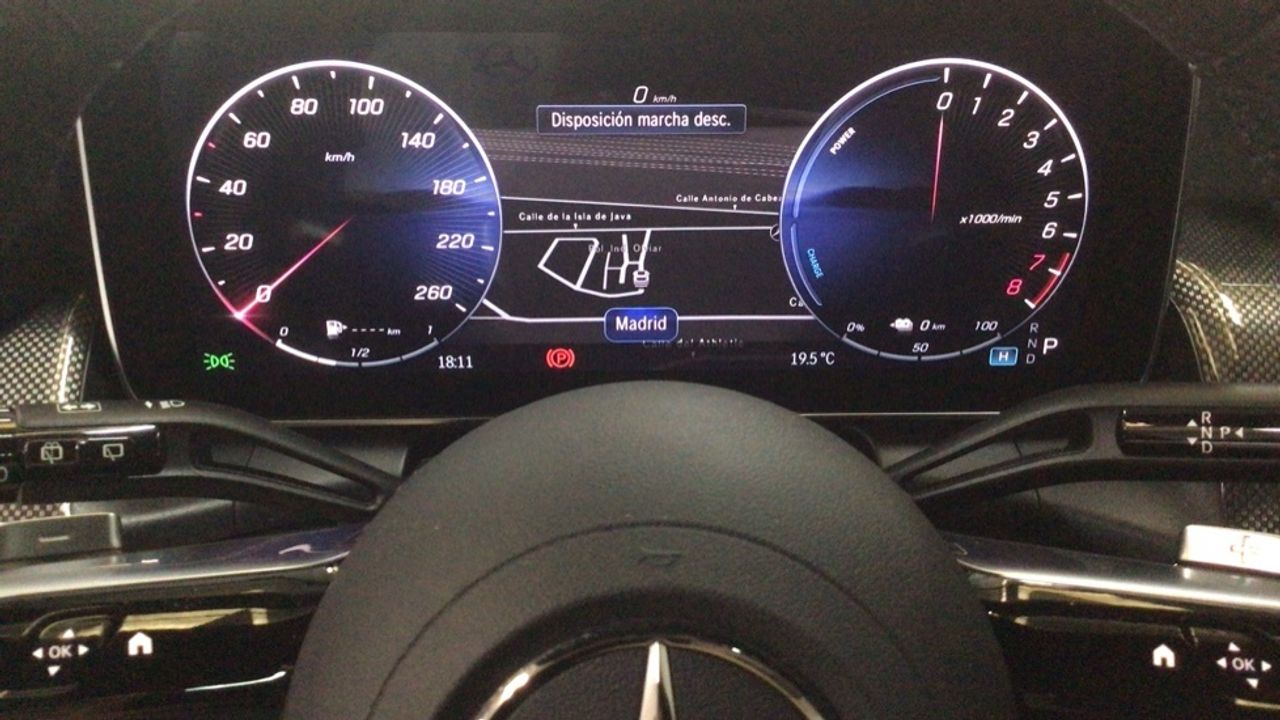 mercedes-glc-glc-300-e-4matic-imagen-18