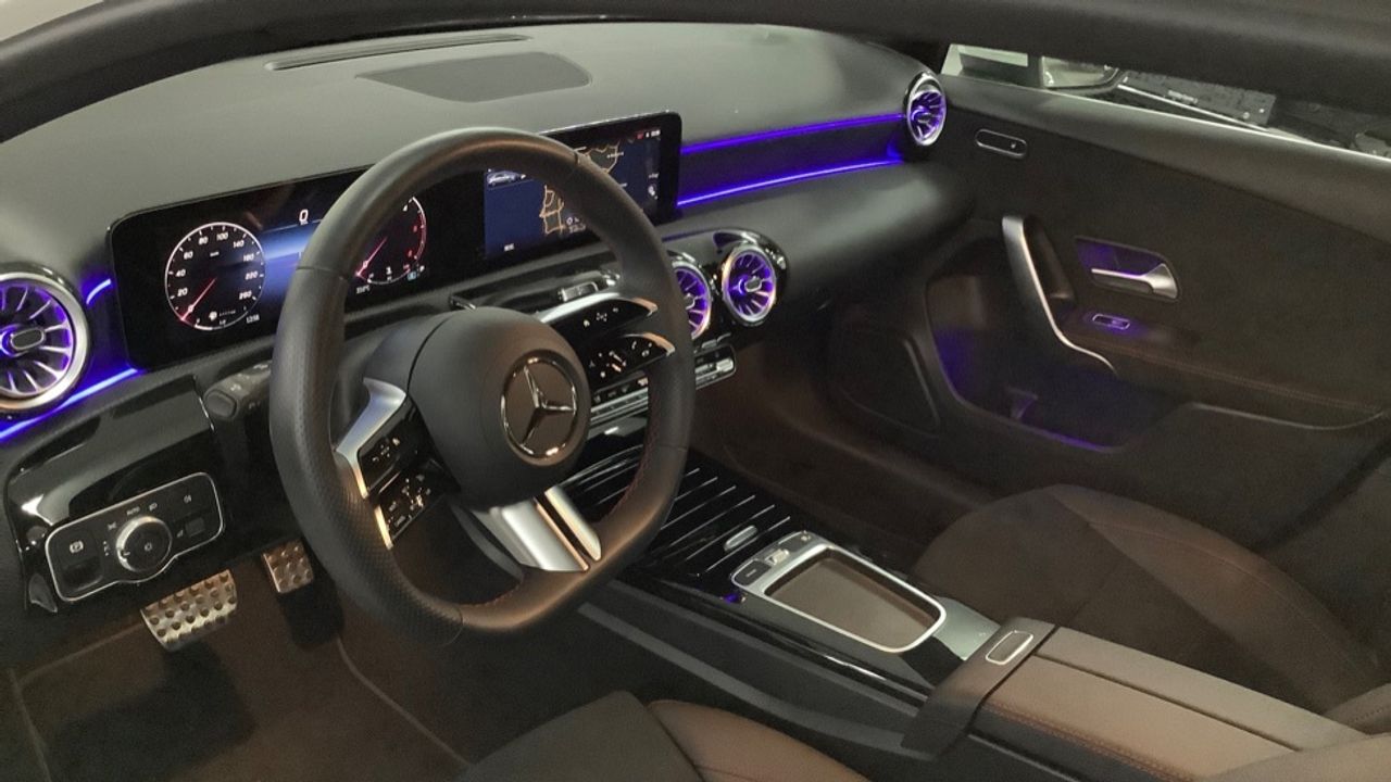 mercedes-clase-a-a-200-d-sedan-imagen-5