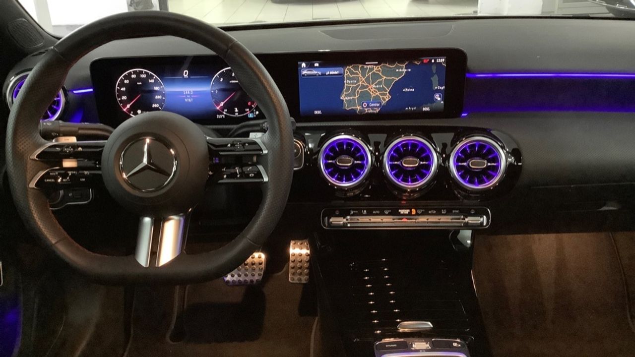 mercedes-clase-a-a-200-d-sedan-imagen-7