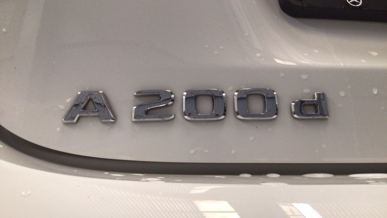 mercedes-clase-a-a-200-d-imagen-11