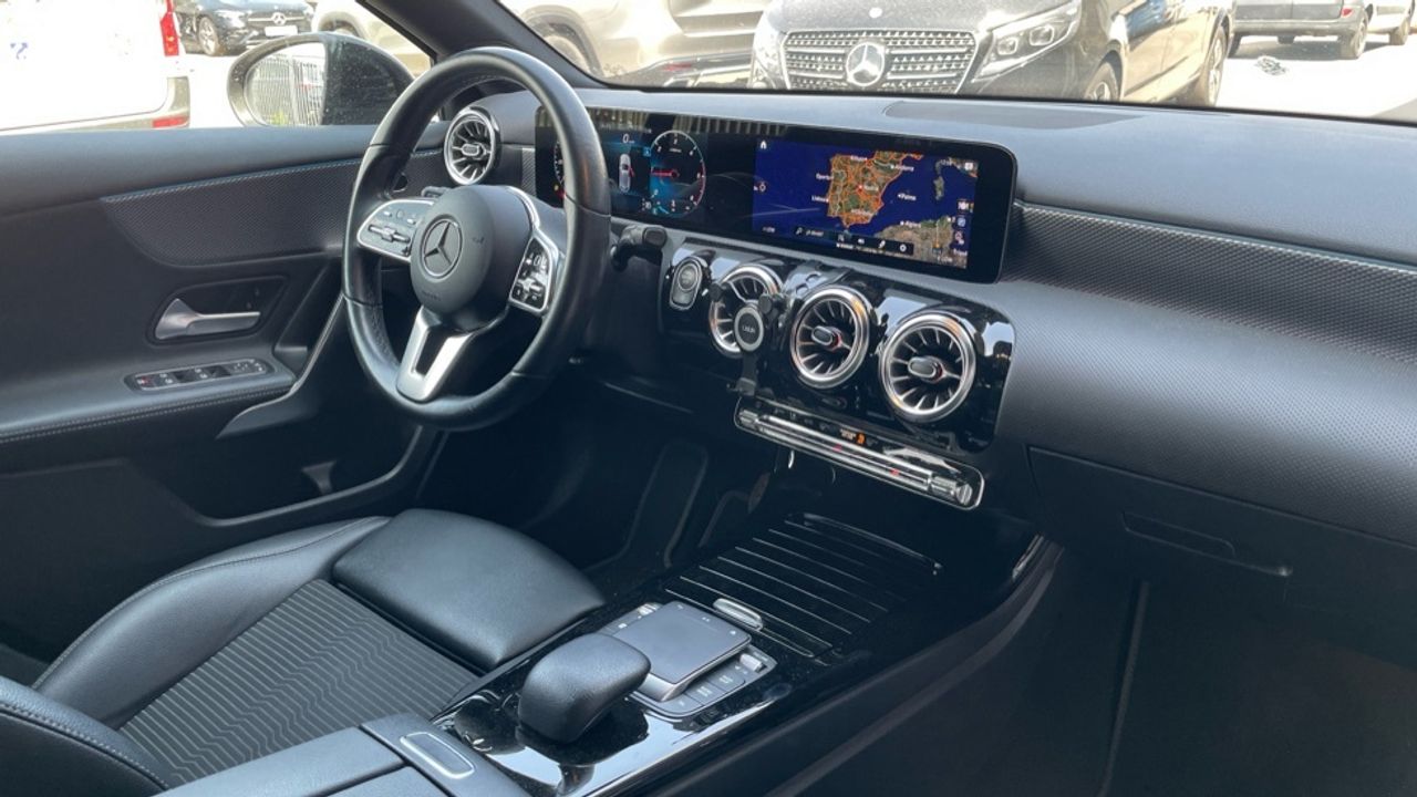 mercedes-clase-a-a-180-d-imagen-9