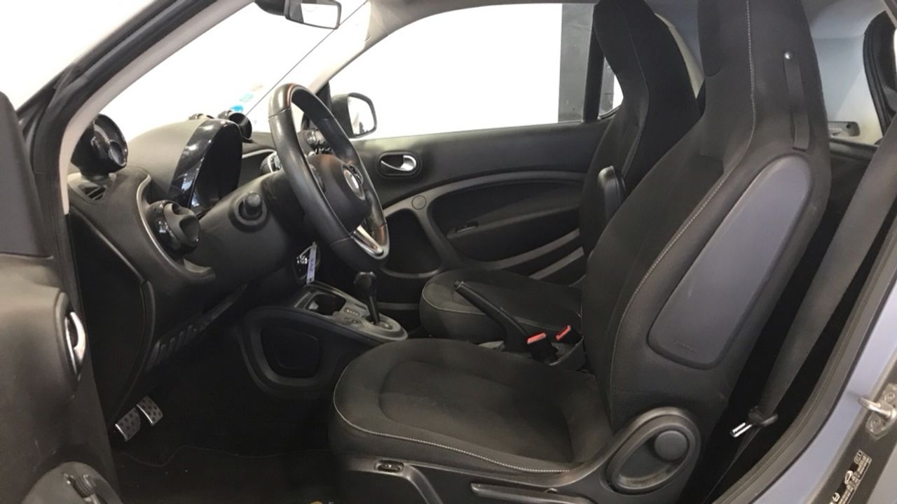 smart-fortwo-60kw81cv-electric-drive-coupe-imagen-6