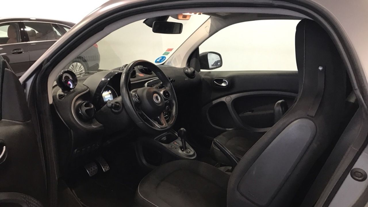 smart-fortwo-60kw81cv-electric-drive-coupe-imagen-5