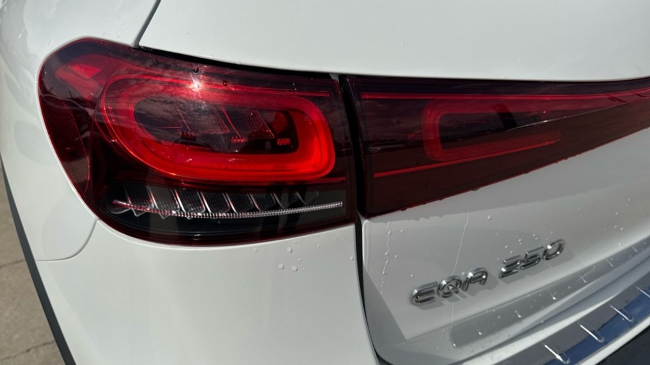 mercedes-eqa-eqa-250-imagen-24