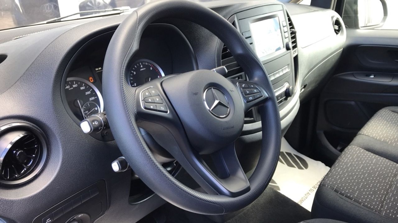 mercedes-vito-116-cdi-tourer-pro-larga-imagen-6