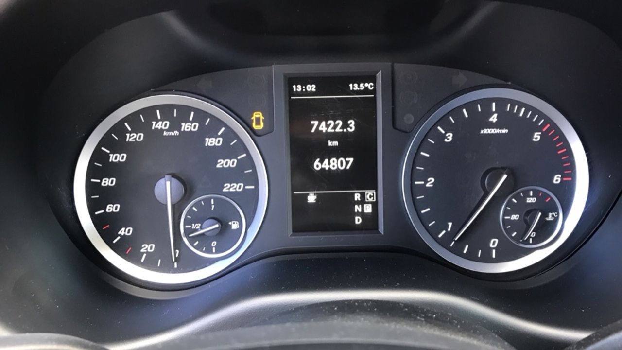 mercedes-vito-116-cdi-tourer-pro-larga-imagen-10