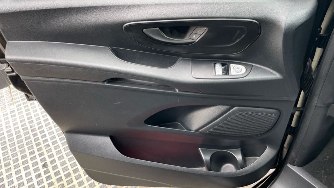 mercedes-vito-116-cdi-tourer-pro-larga-imagen-13