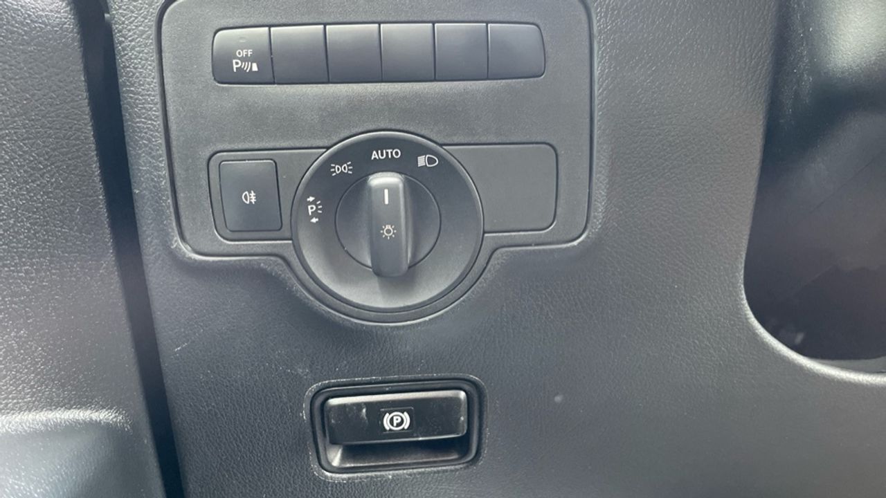mercedes-vito-116-cdi-tourer-pro-larga-imagen-14