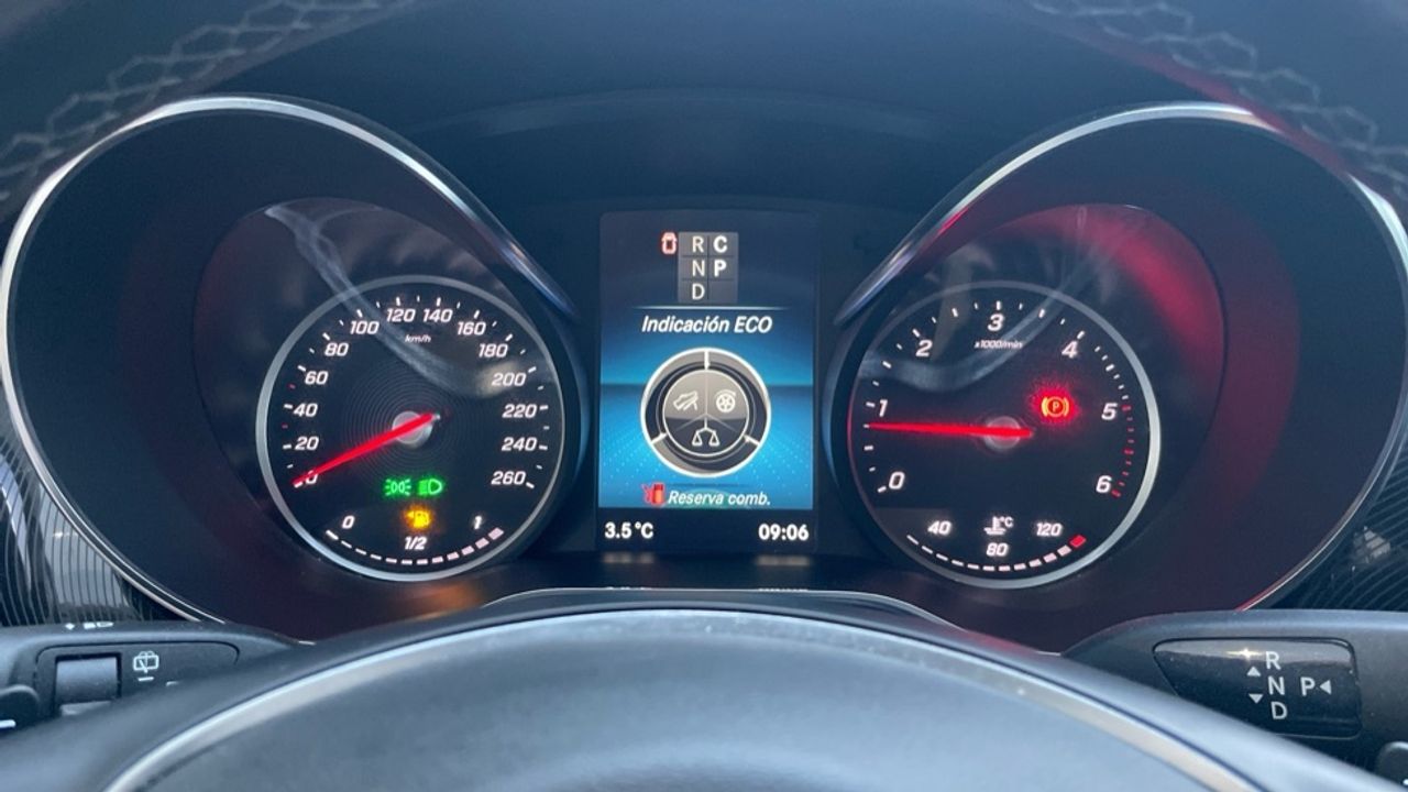 mercedes-clase-v-250-d-6d-largo-imagen-10