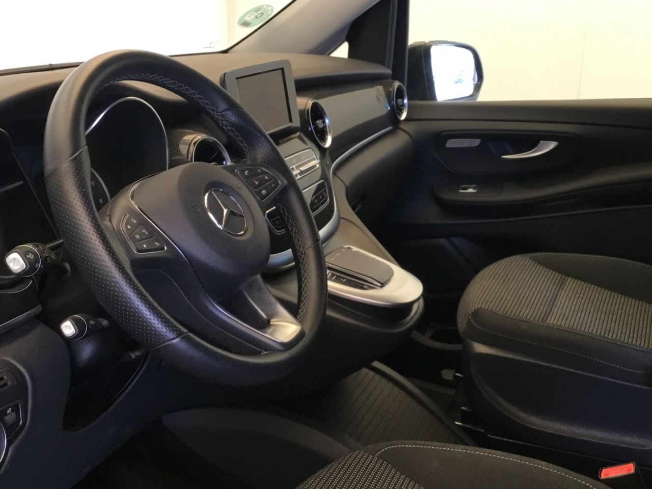 mercedes-clase-v-250-d-6d-lrgo-imagen-6