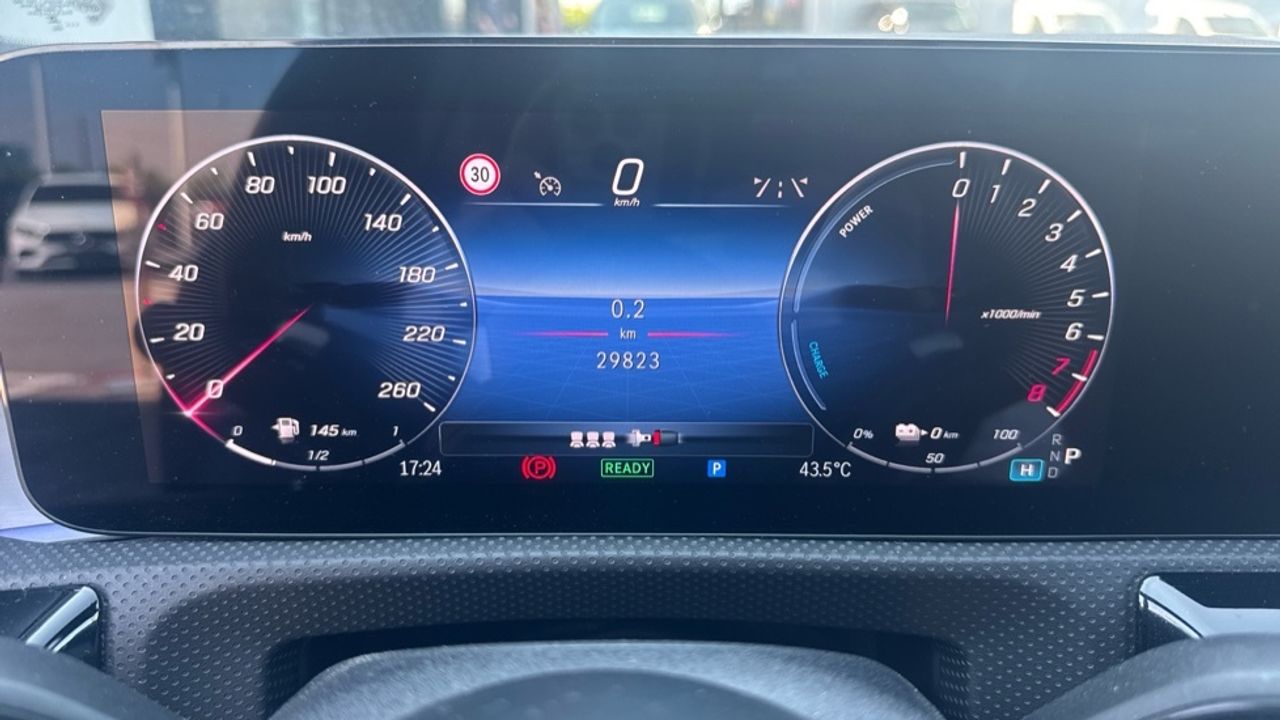 mercedes-cla-cla-250-e-imagen-12