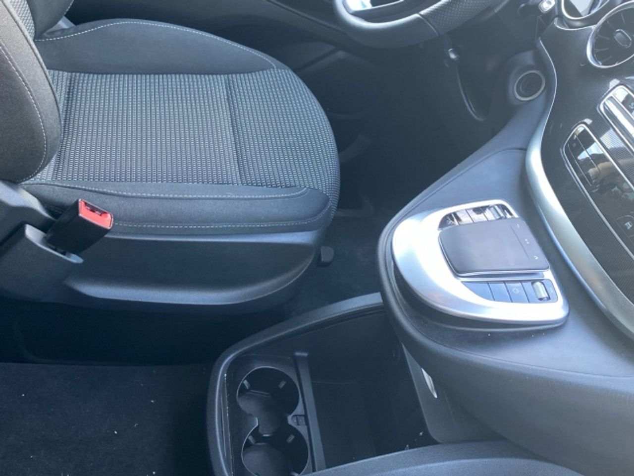 mercedes-clase-v-250-d-6d-largo-imagen-8