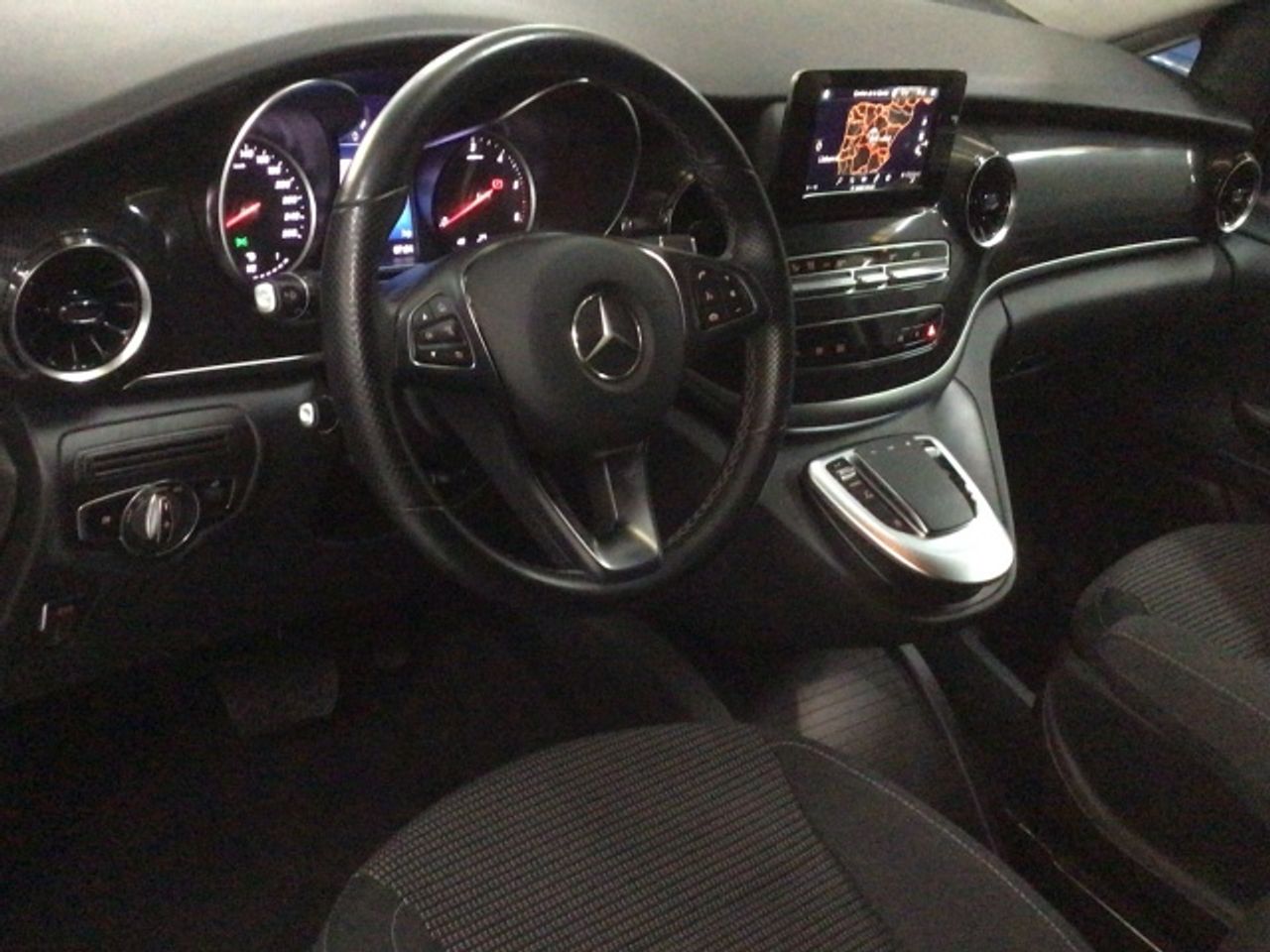 mercedes-clase-v-250-d-largo-imagen-5