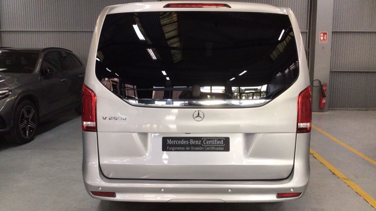 mercedes-clase-v-250-d-largo-imagen-27