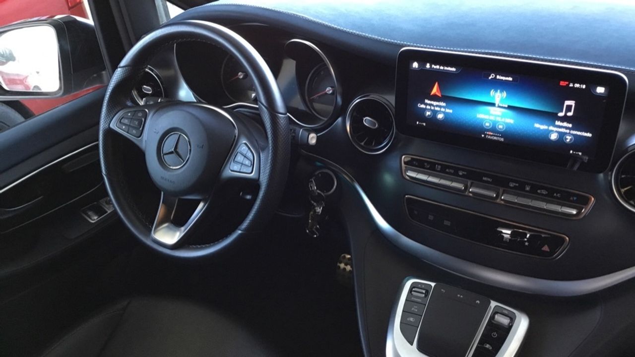 mercedes-clase-v-eqv-300-largo-imagen-8
