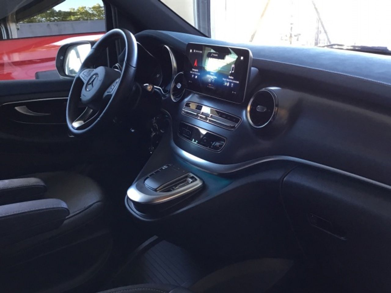 mercedes-clase-v-eqv-300-largo-imagen-7