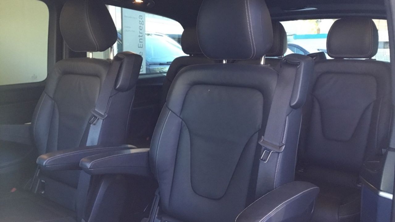 mercedes-clase-v-eqv-300-largo-imagen-13
