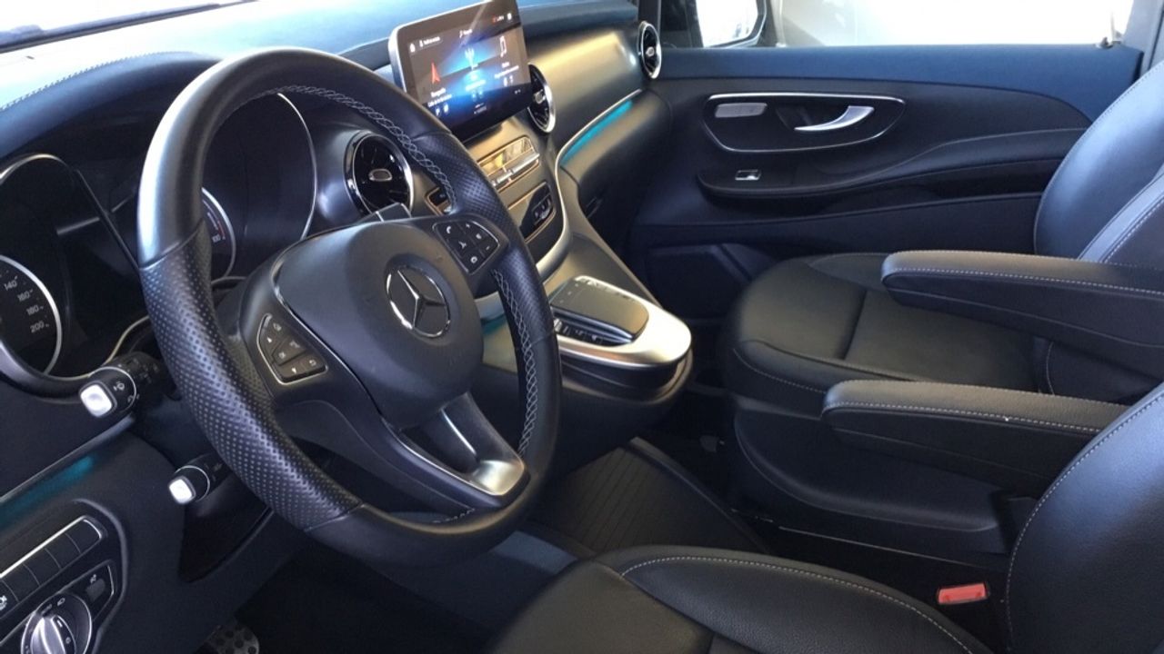 mercedes-clase-v-eqv-300-largo-imagen-6