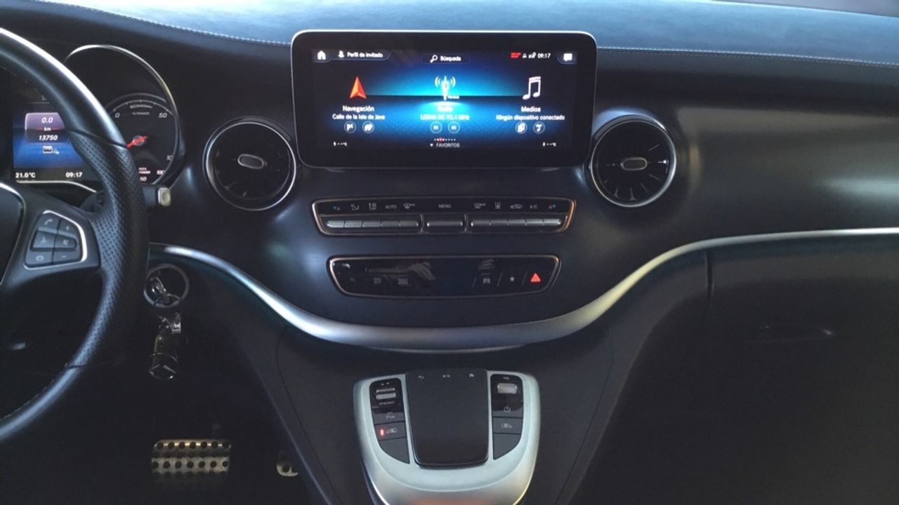 mercedes-clase-v-eqv-300-largo-imagen-9