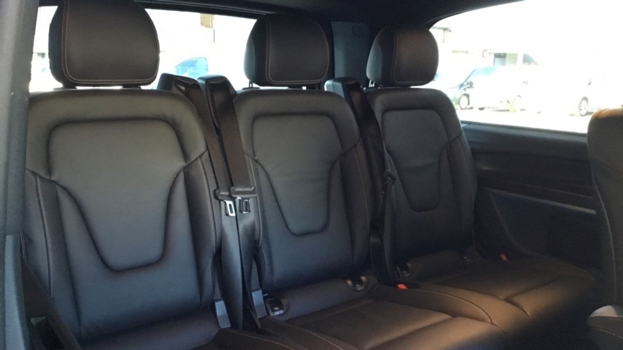mercedes-clase-v-eqv-300-largo-imagen-12