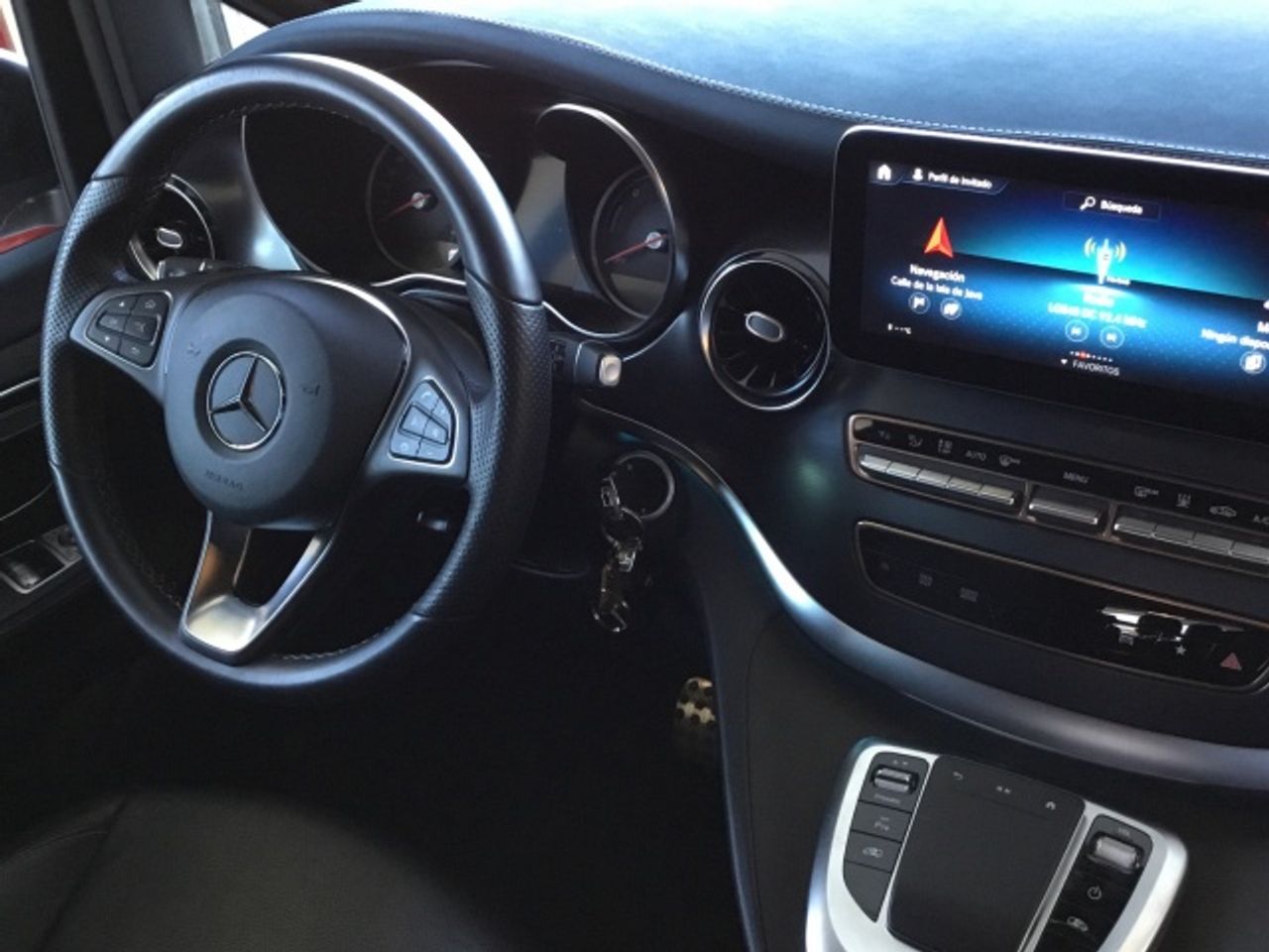mercedes-clase-v-eqv-300-largo-imagen-8
