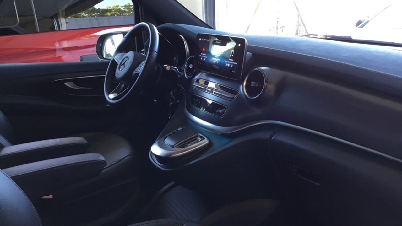 mercedes-clase-v-eqv-300-largo-imagen-7