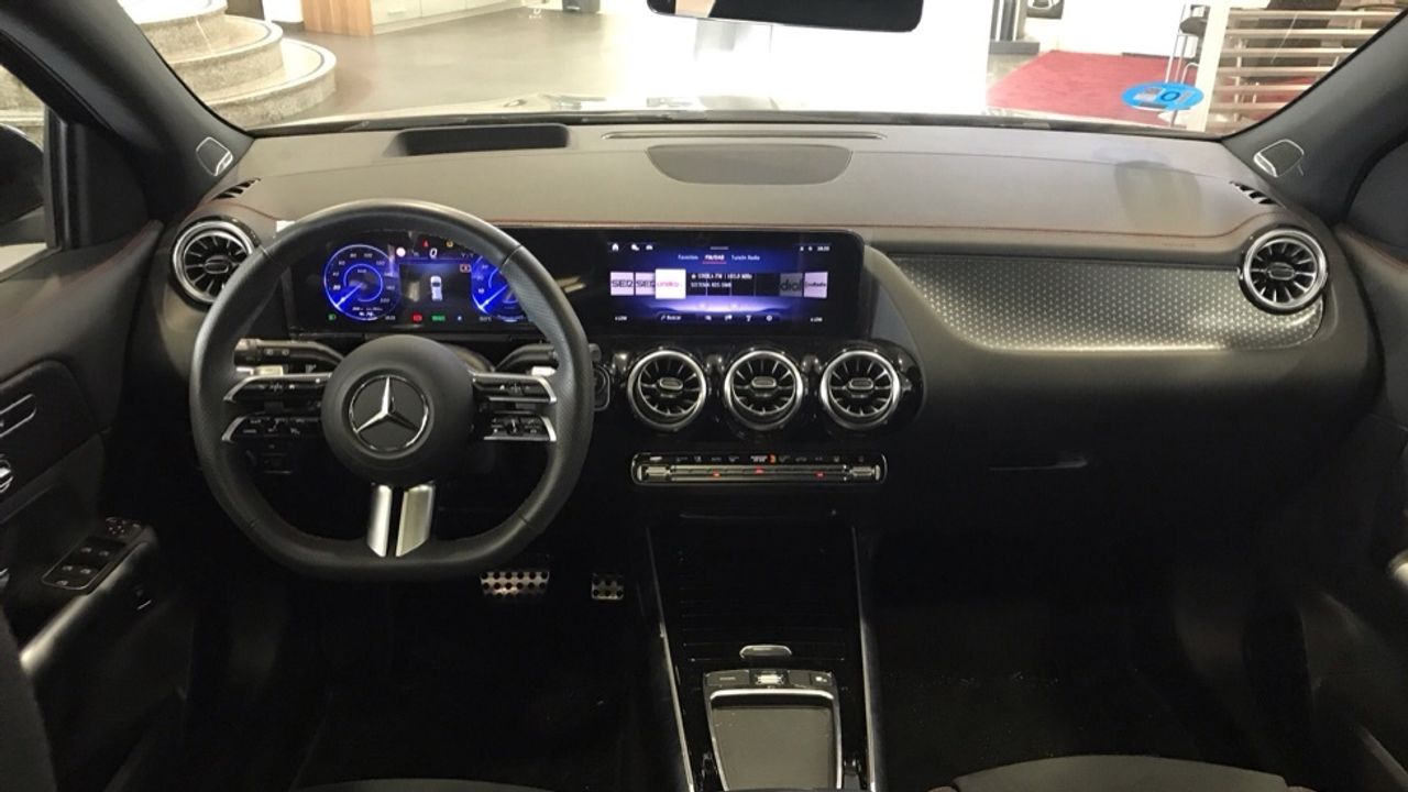 mercedes-eqa-eqa-250+-imagen-7