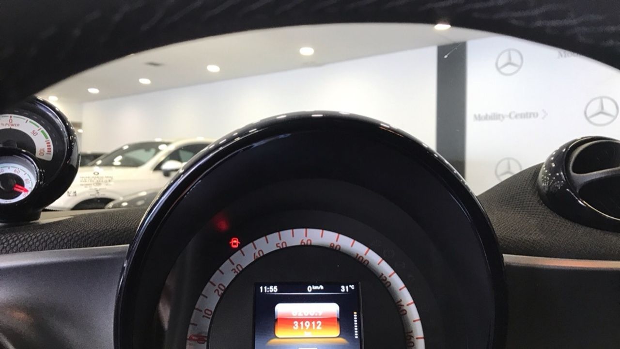 smart-fortwo-60kw81cv-eq-coupe-imagen-13