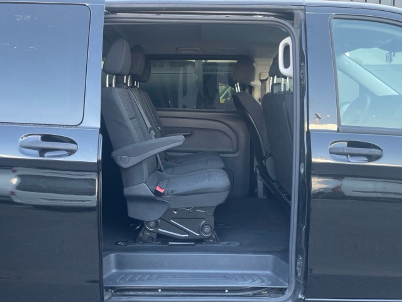 mercedes-vito-116-cdi-tourer-pro-larga-imagen-14