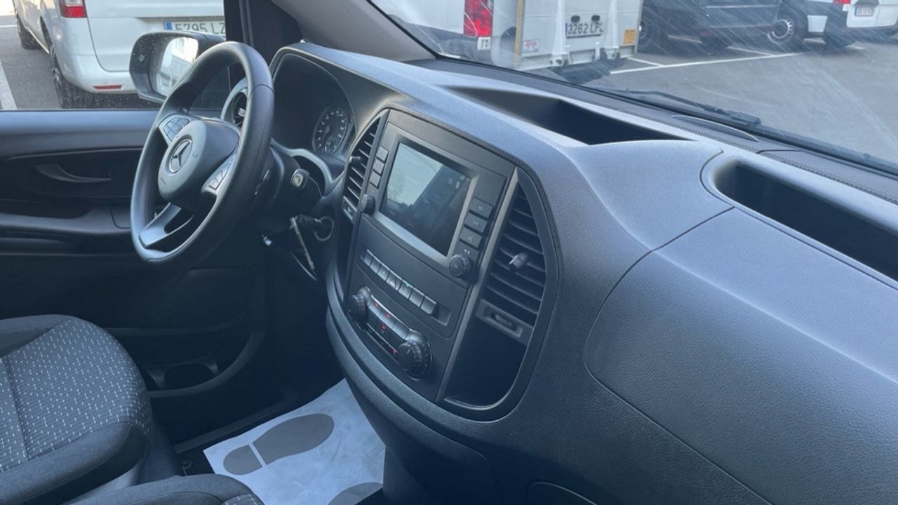 mercedes-vito-116-cdi-tourer-pro-larga-imagen-7