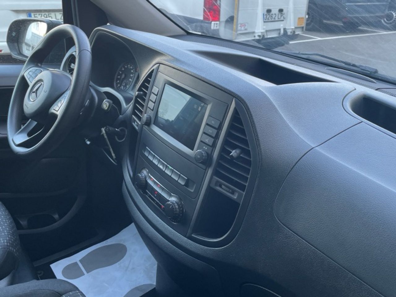 mercedes-vito-116-cdi-tourer-pro-larga-imagen-7