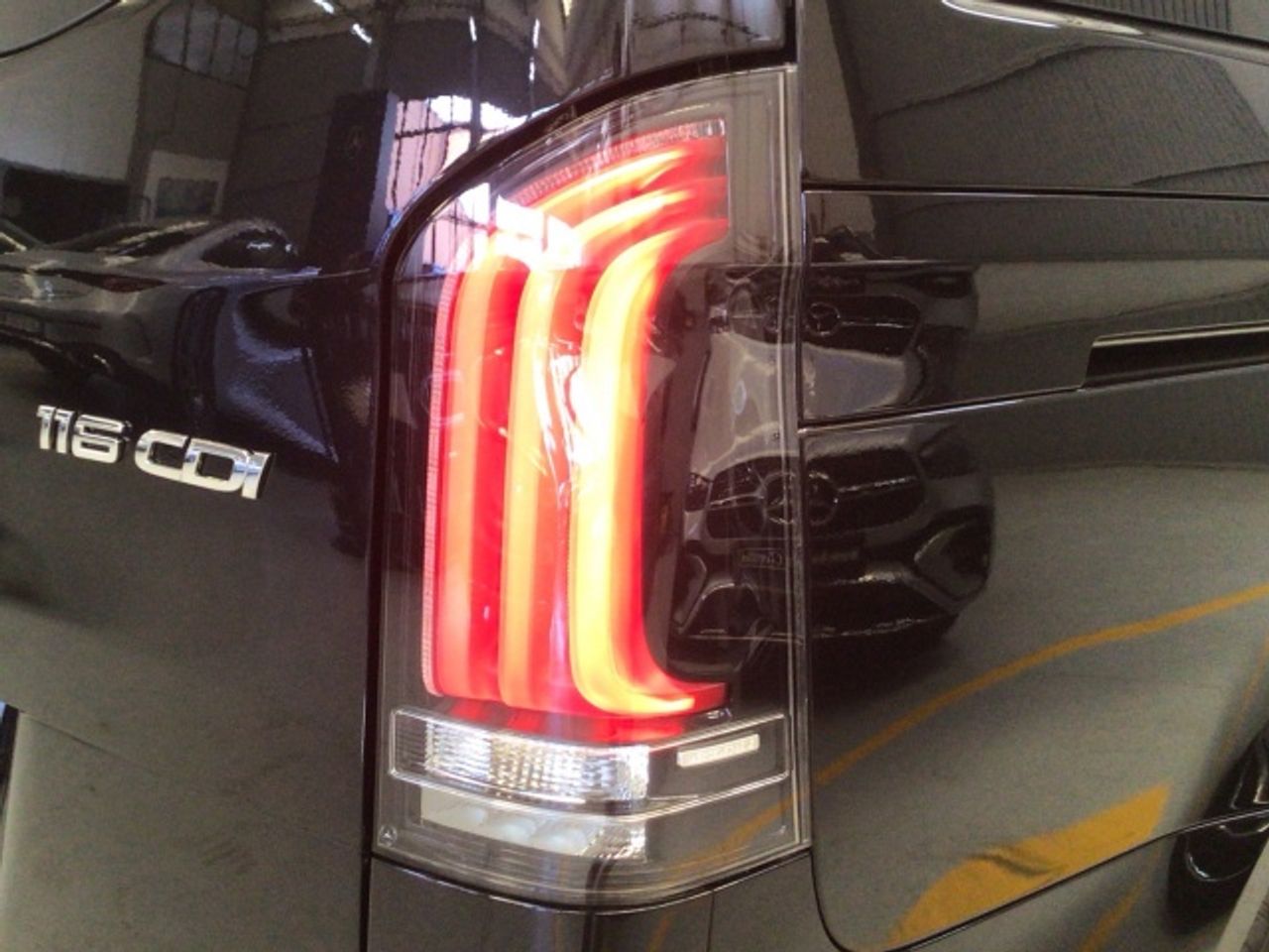 mercedes-vito-116-cdi-tourer-pro-larga-imagen-14