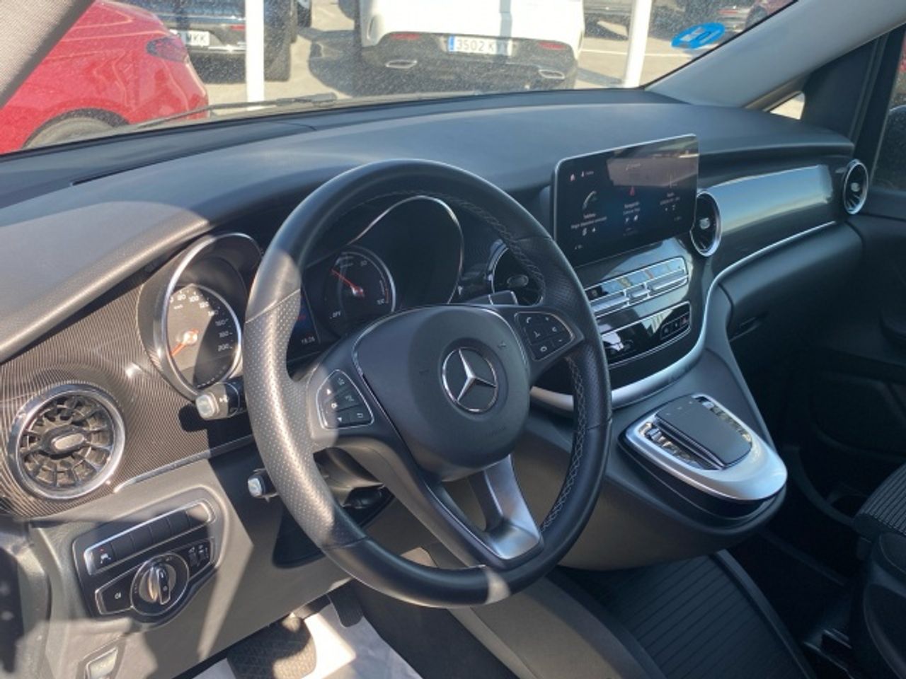 mercedes-eqv-300-larga-imagen-8