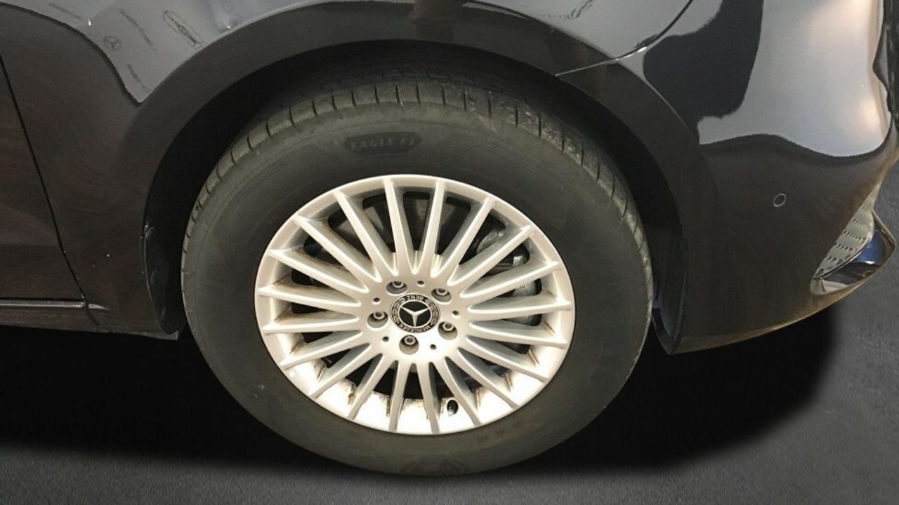 mercedes-eqv-300-largo-imagen-4