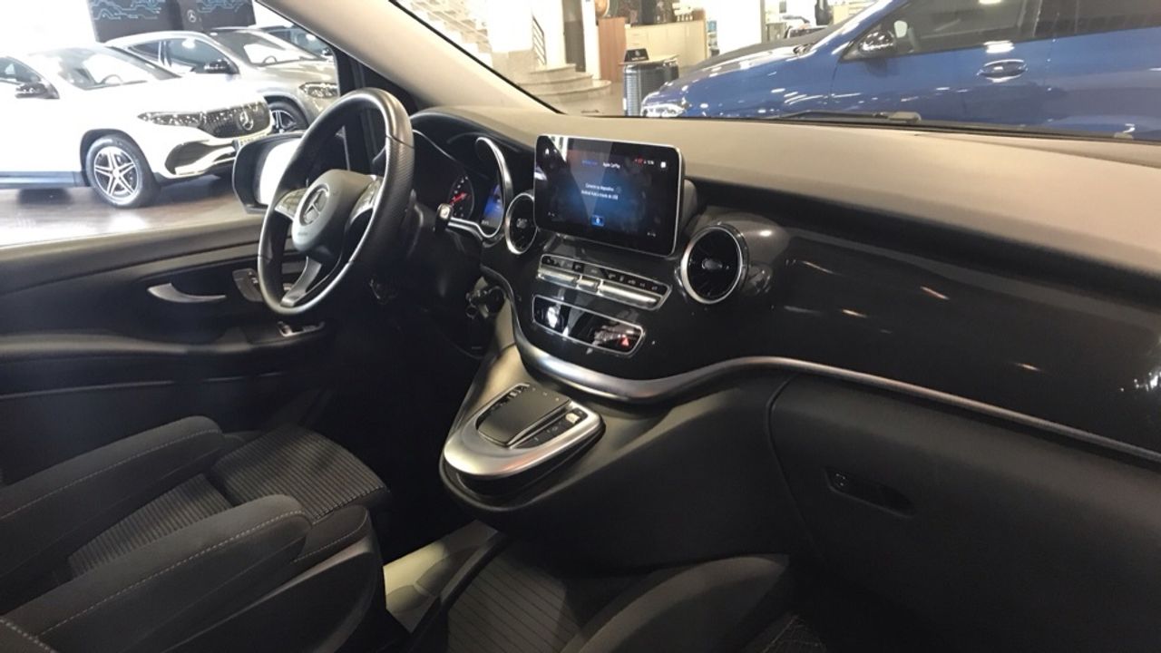 mercedes-eqv-300-largo-imagen-7