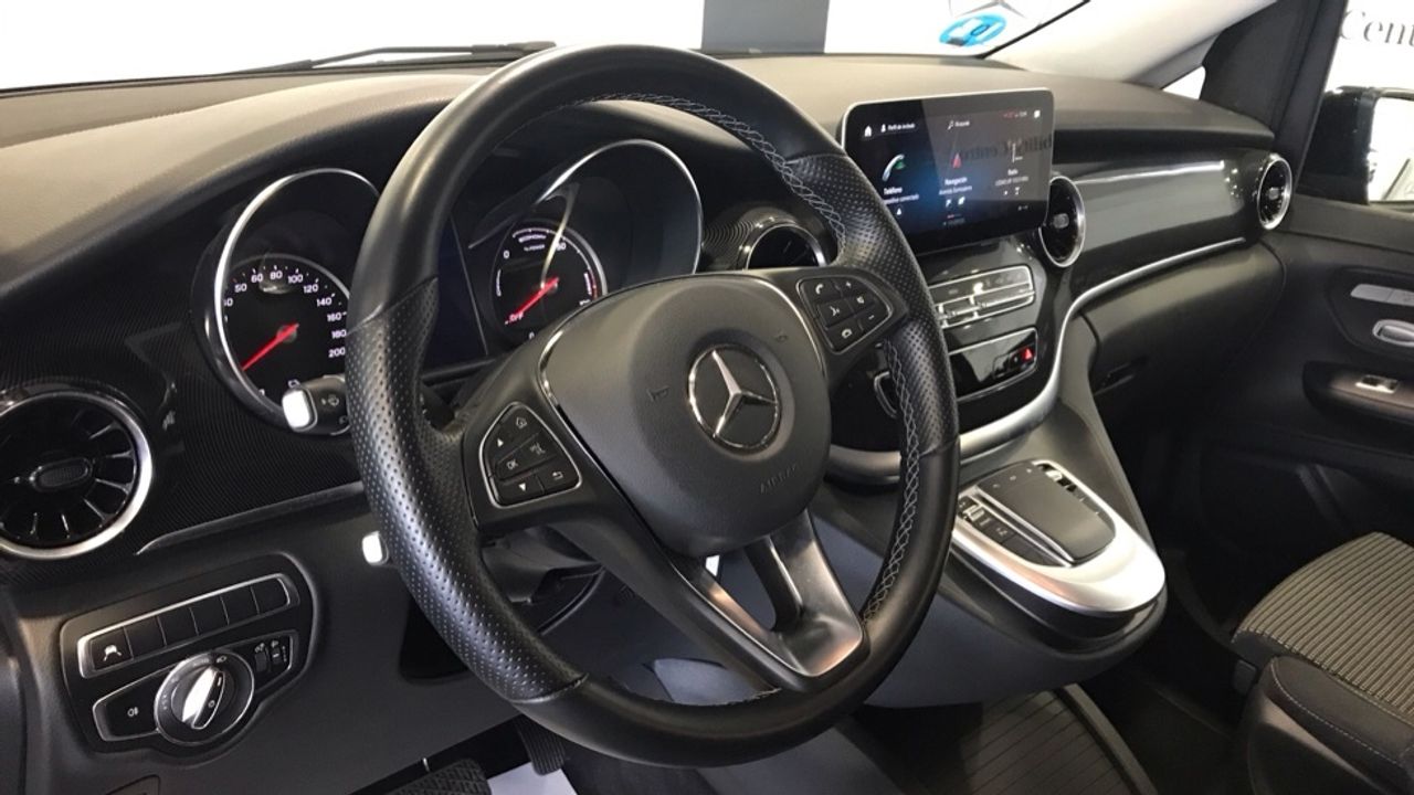 mercedes-eqv-300-largo-imagen-5