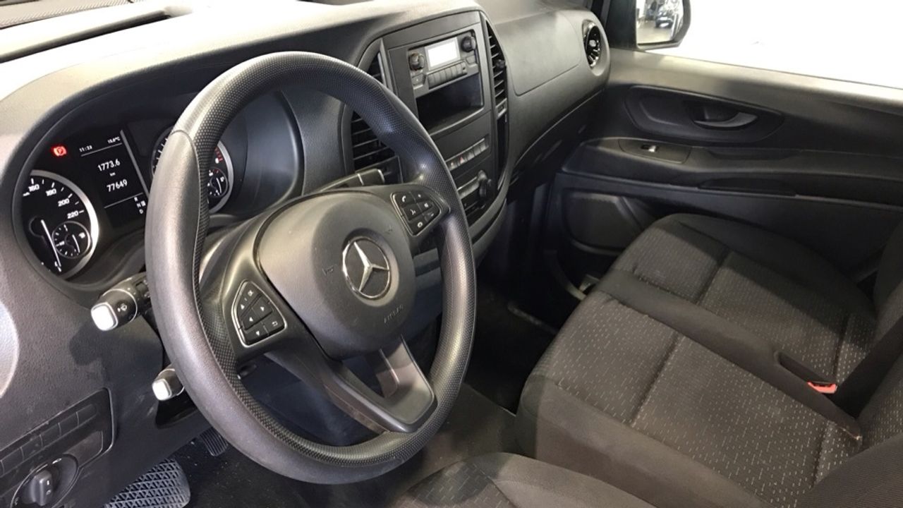 mercedes-vito-116-cdi-tourer-pro-larga-imagen-5